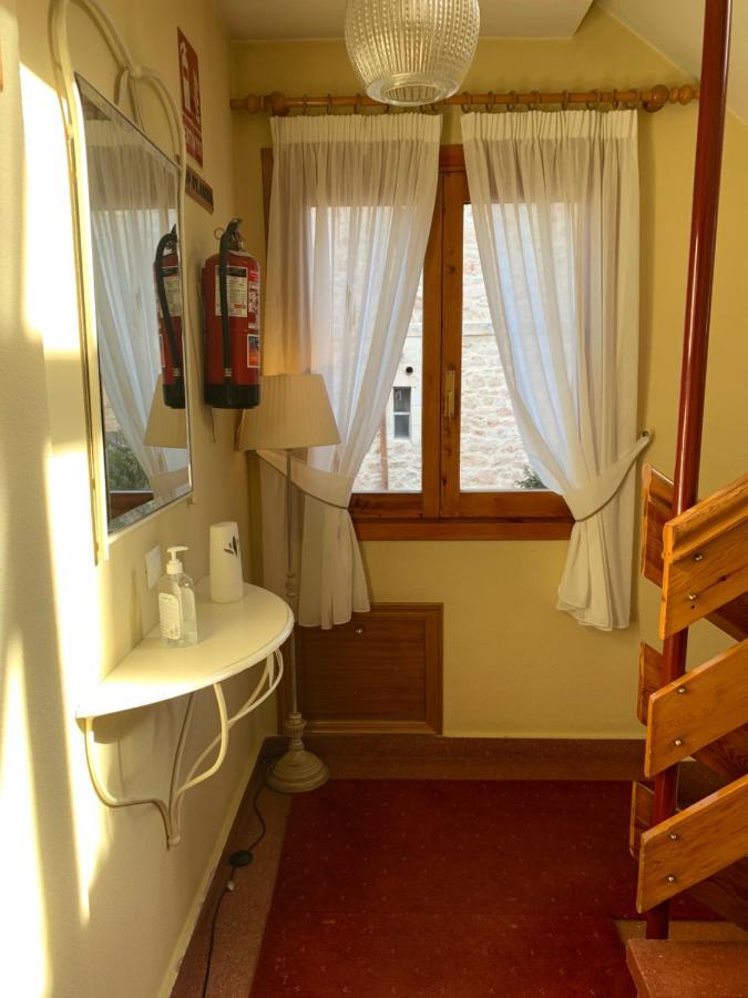 Hostal Docar Lerma Buitenkant foto