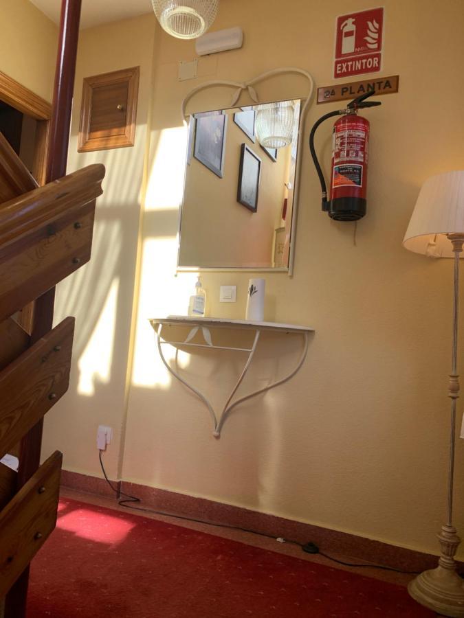 Hostal Docar Lerma Buitenkant foto