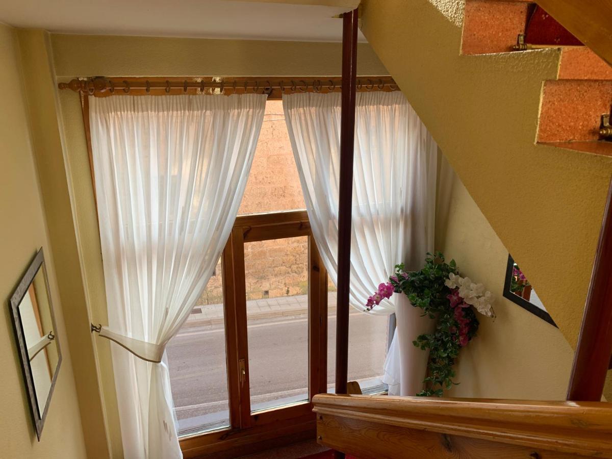 Hostal Docar Lerma Buitenkant foto
