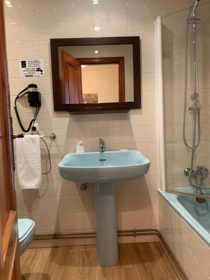 Hostal Docar Lerma Buitenkant foto
